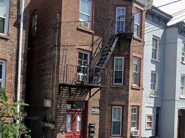 27 Clark St, Newburgh, NY
