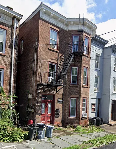 27 Clark St Photo 1
