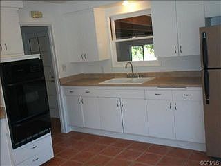 4th image of 116 E Green St