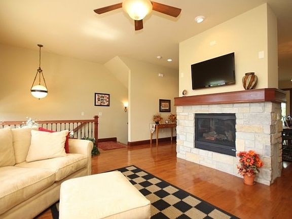 5th image of 9088 Paddington Pkwy
