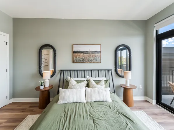 873 Communipaw Avenue image 52 of 90