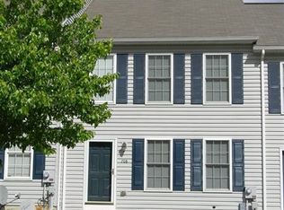 708 Knoll Dr, Mount Joy, PA 17552