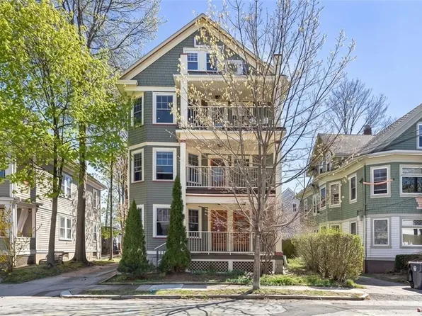 35 Exeter St #3, Providence, RI 02906