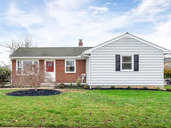 520 Westfield Dr, New Holland, PA 17557