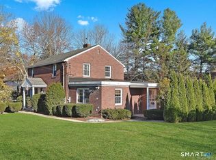 15 Garden St #C, Farmington, CT 06032