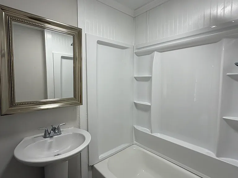 3112 Henry St — Photo 5