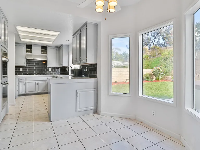 4590 Fern Valley Ct — Photo 10