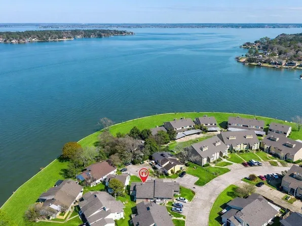 17 April Point Dr N, Montgomery, TX 77356