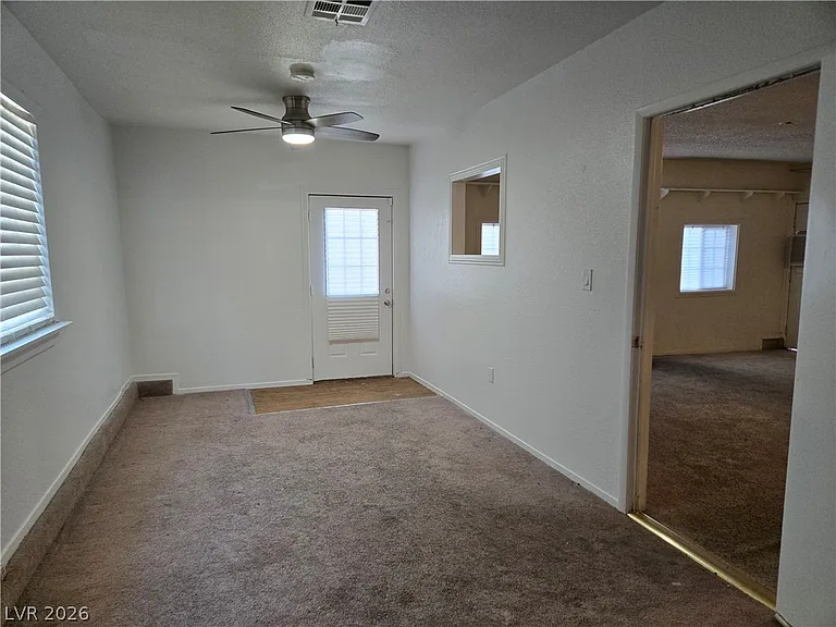 5945 N El Capitan Way — Photo 47