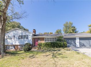 995 Nottingham Rd, High Point, NC 27262