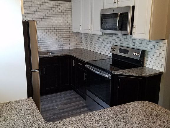 2nd image of 12 Johnson St #7