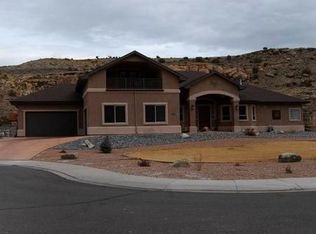 392 Caprock Ct, Grand Junction, CO 81507