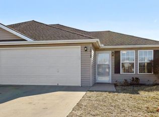 1012 NW Willow Dr, Grain Valley, MO 64029