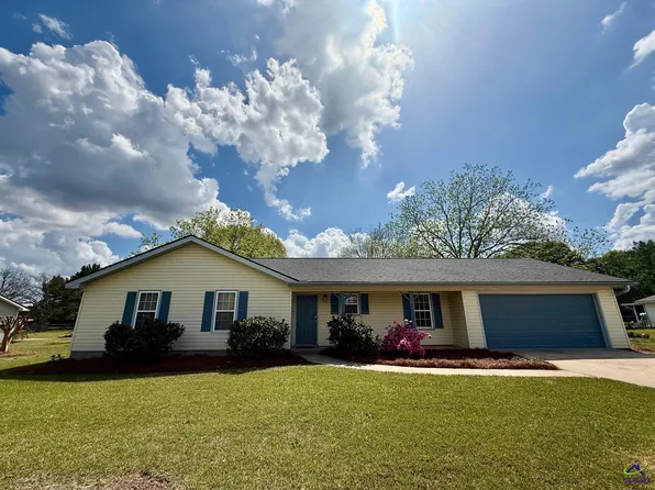 104 Water Dr, Warner Robins, GA 31088