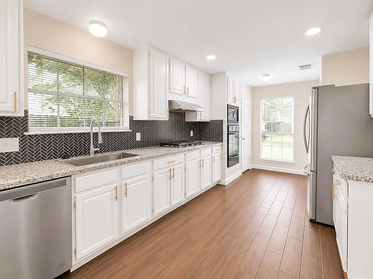 19002 Timber Way Dr — Photo 4