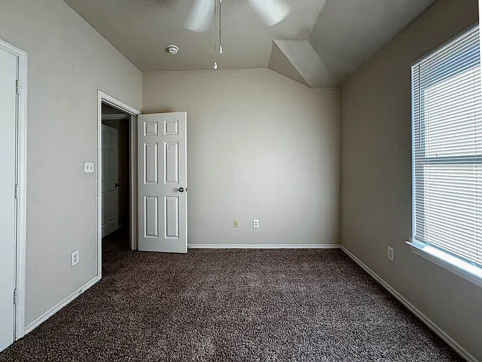 1328 Norman St — Photo 16