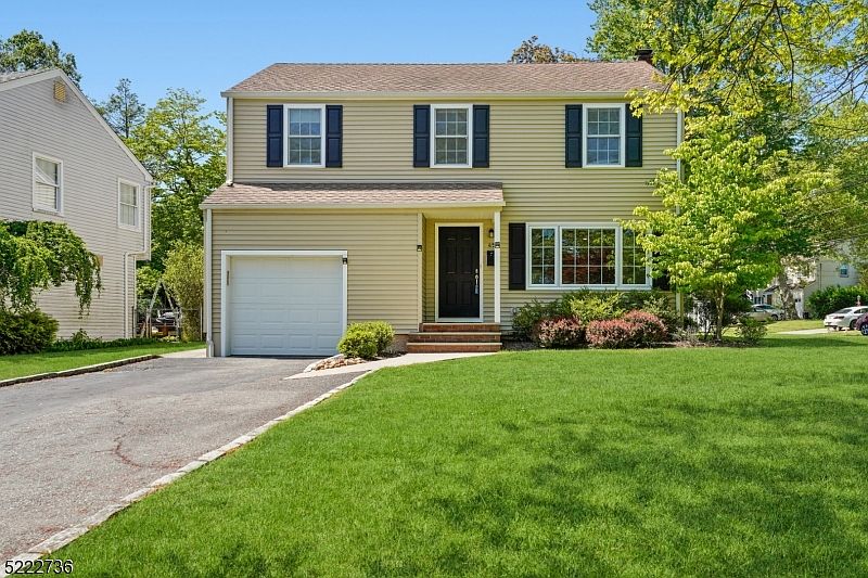 1st image of 45 Village Dr