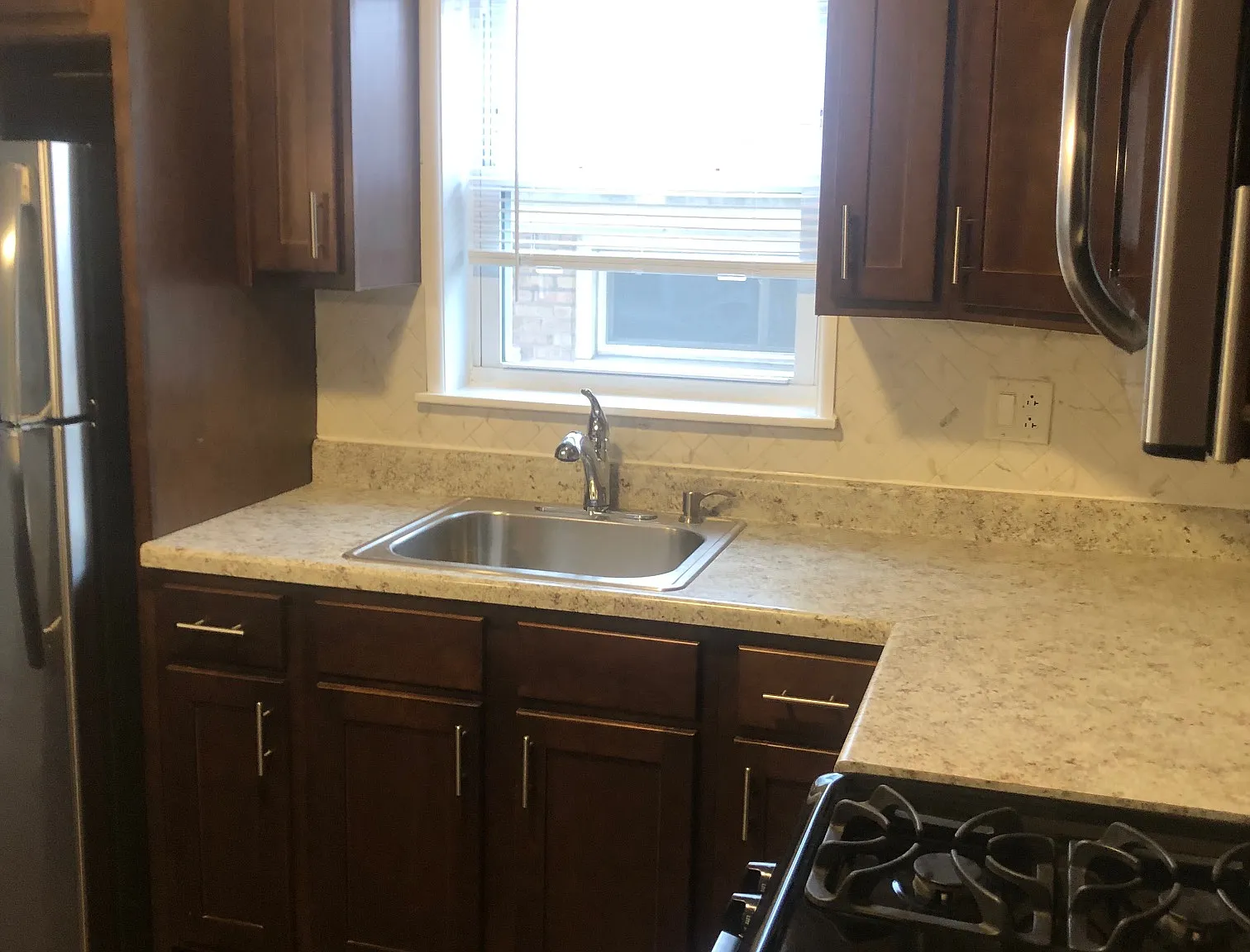 1 bed, 825 sqft, $1,450 — Photo 4