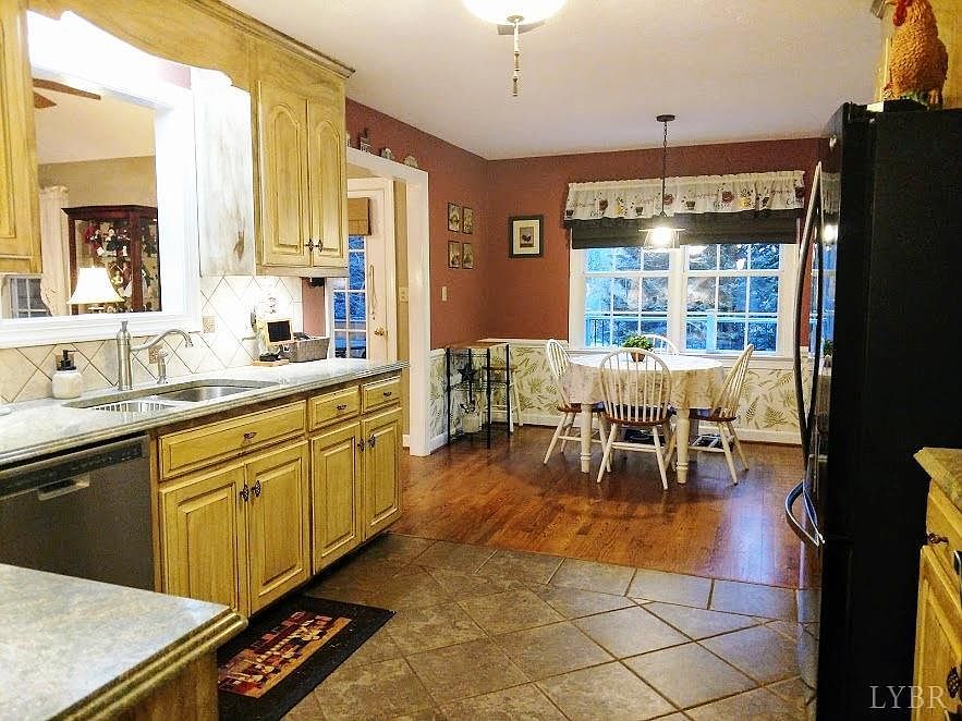 2nd image of 1152 Whistling Swan Dr