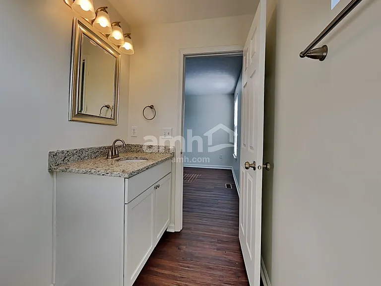 5576 Shetland Ct — Photo 12