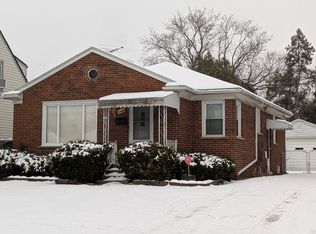 6946 Fenton St, Dearborn Heights, MI 48127