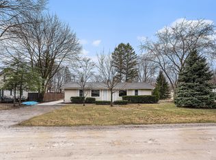 3332 Rockhaven Ave, Rochester Hills, MI 48309