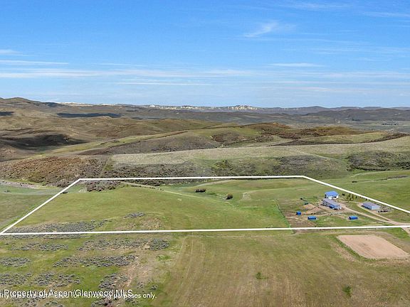 2nd image of 42255 Lookout Ln