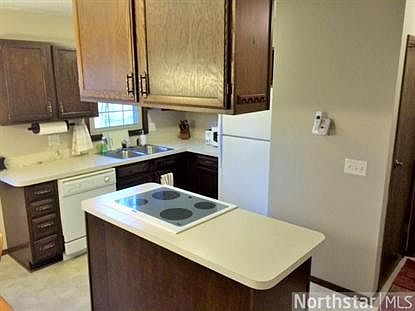 3rd image of 1709 Jackson Ct
