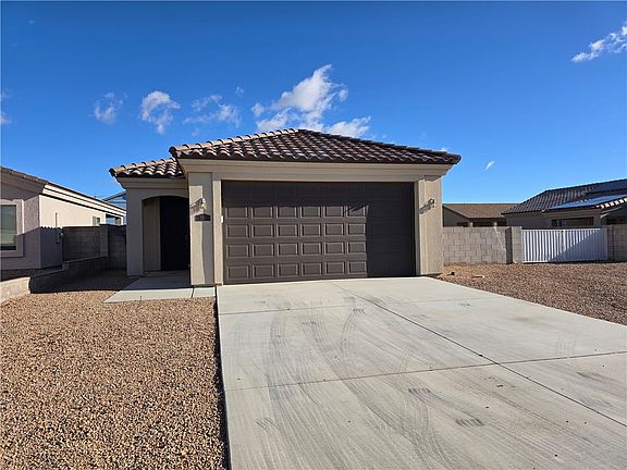 3rd image of 3331 E Rusty Spur Avenue