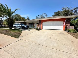 8111 Roxboro Dr, Hudson, FL 34667