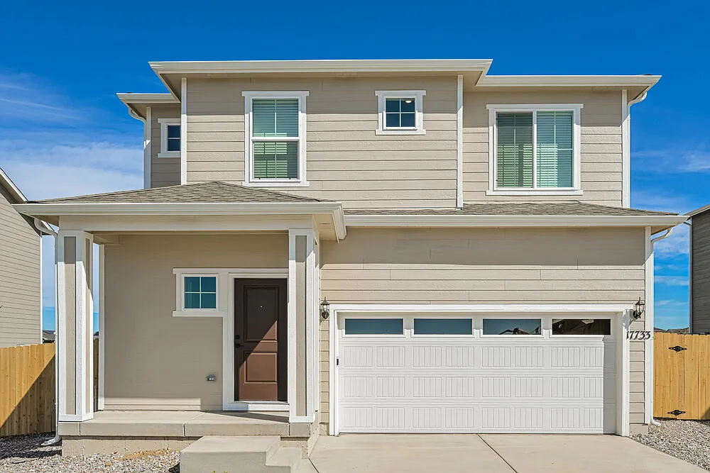 3 bed, 2.5 bath, 1660 sqft, $3,022 — Photo 1