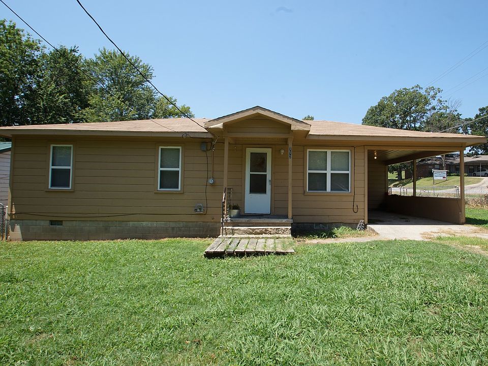 1st image of 113 N Logan Dr