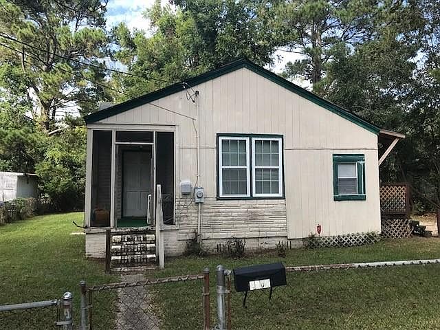 1st image of 4004 Gary Dr