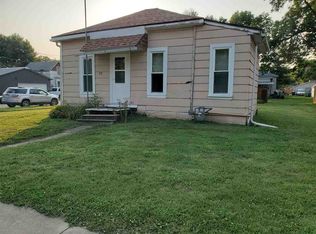 207 Cedar St, La Porte City, IA 50651