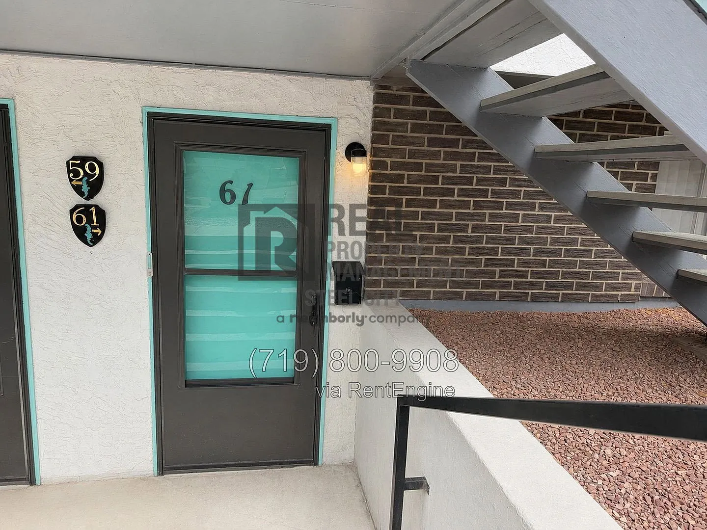 2 bed, 1.0 bath, 890 sqft, $875 — Photo 2