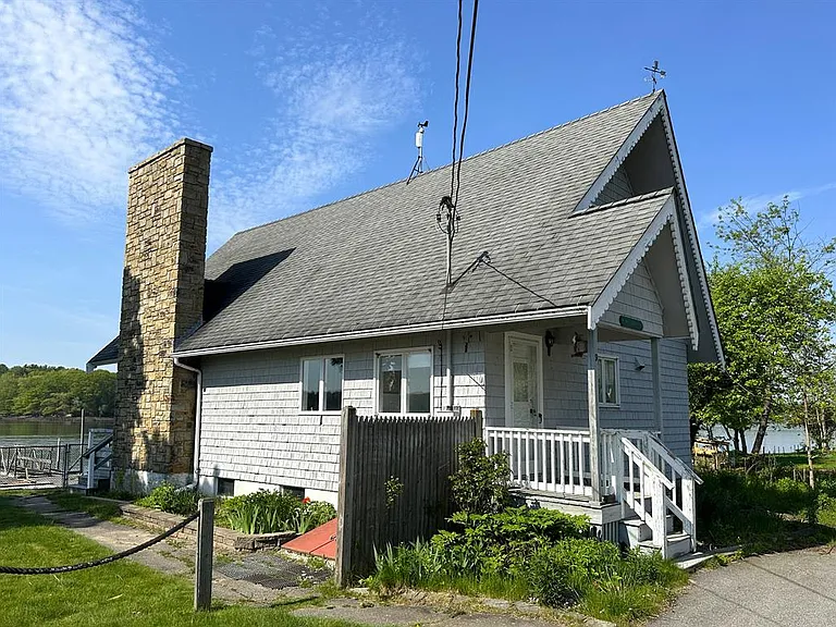 9 Heaphy Ln — Photo 1