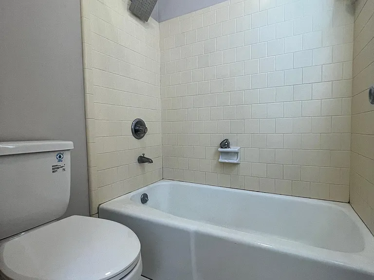 809 Robin Hood Trl — Photo 9
