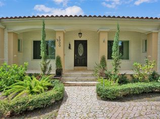 2300 Alhambra Cir, Coral Gables, FL 33134