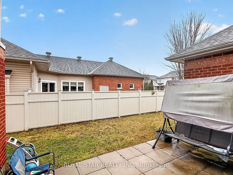 1448 Queensdale Ave — Photo 39