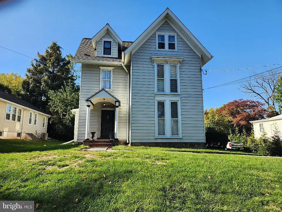 20 W College Ave #2