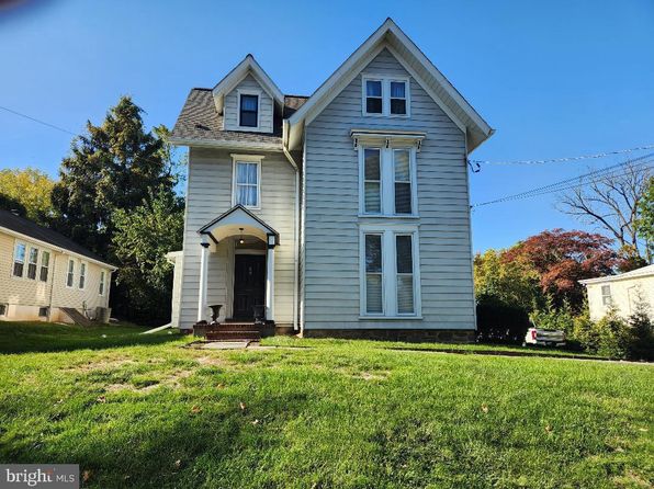 20 W College Ave APT 2