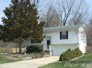 914 Wisdom Ln, Pacific, MO 63069