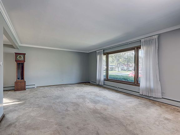 4th image of 2901 Mayfair Ave