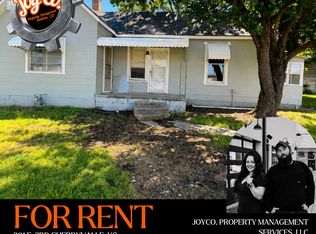201 E 3rd St, Cherryvale, KS 67335