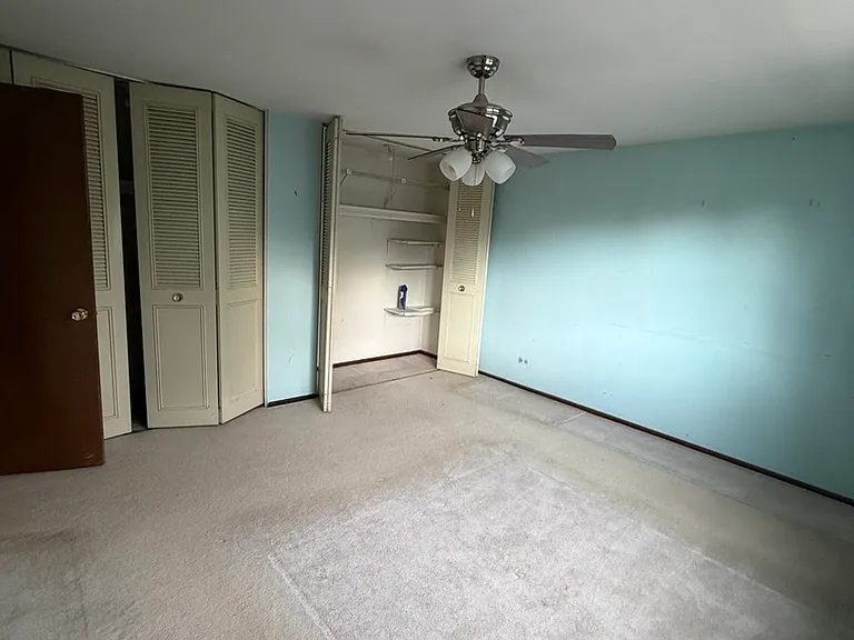 805 Bishop Ct #H — Photo 9