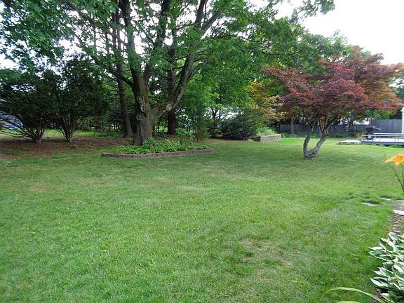 2nd image of 173 Lawnacre Dr