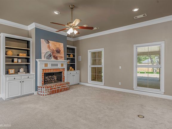 2nd image of 5814 Caspiana Ln