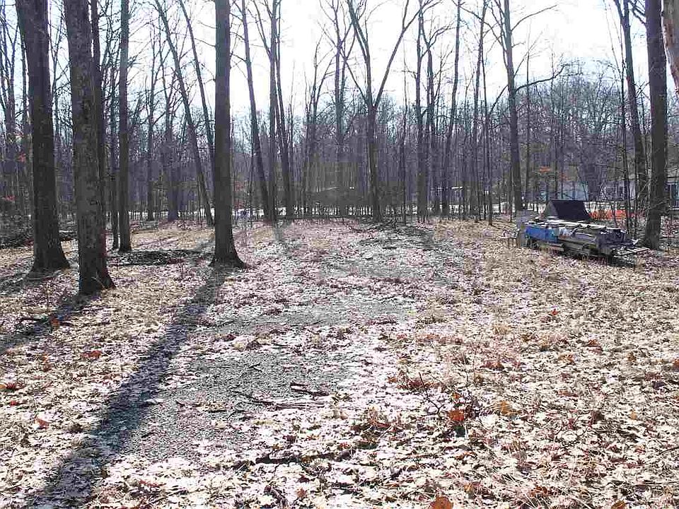 1st image of 318 Maplewood Dr