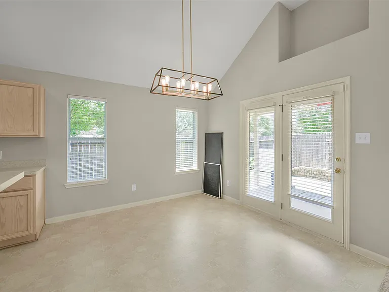 19254 Dillsbury Ct — Photo 16