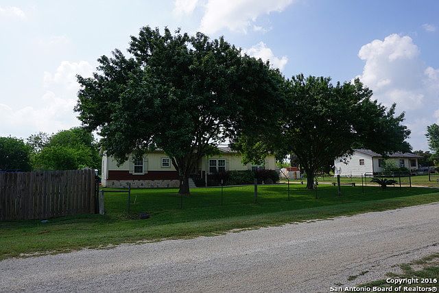 1st image of 76 Medina Lake Dr